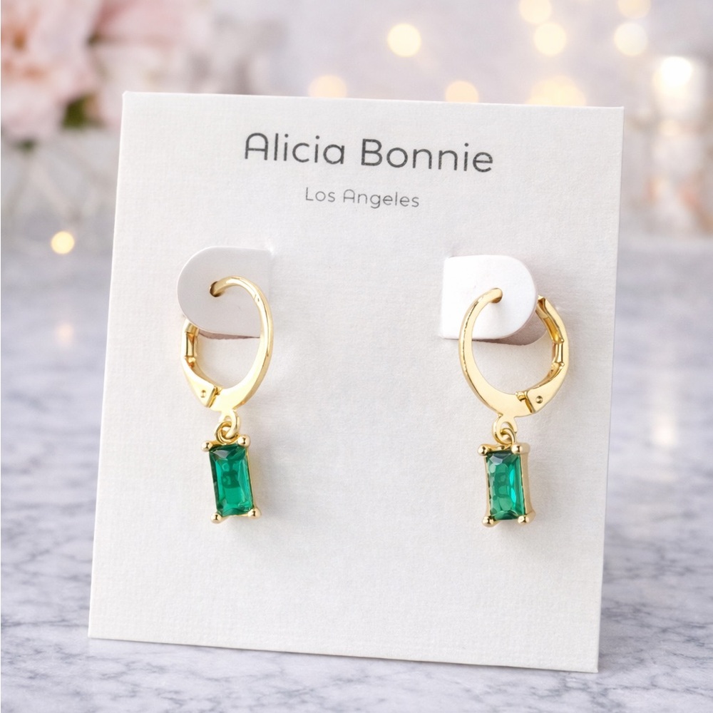 Alicia Bonnie huggie drop earrings Twinkling Treasure with dust bag